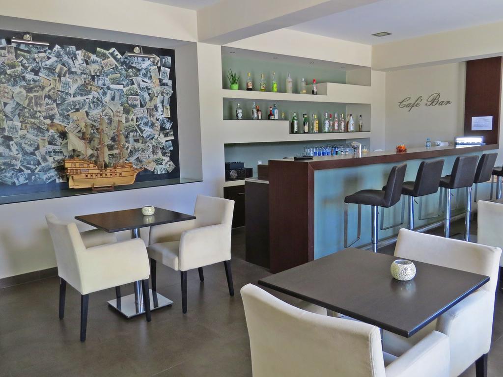 Maritime Hotel Apartments Petaloudes Eksteriør billede