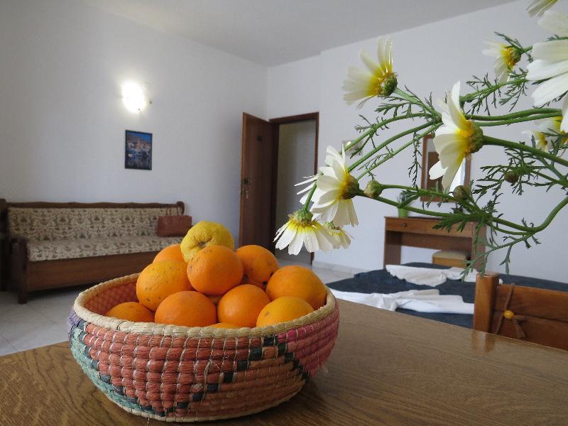 Maritime Hotel Apartments Petaloudes Eksteriør billede