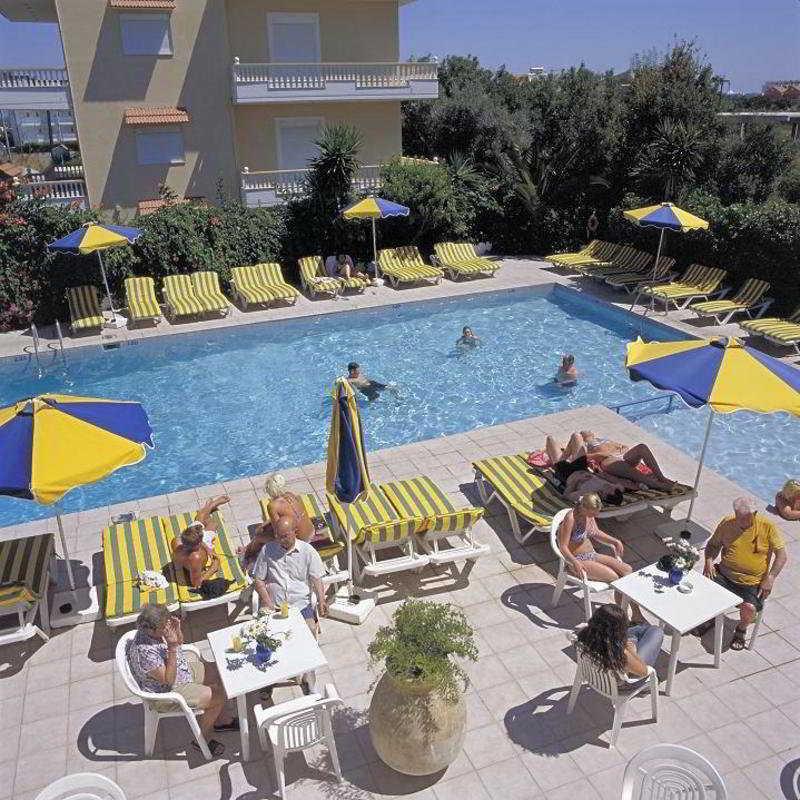 Maritime Hotel Apartments Petaloudes Eksteriør billede