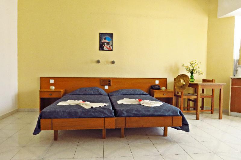 Maritime Hotel Apartments Petaloudes Eksteriør billede