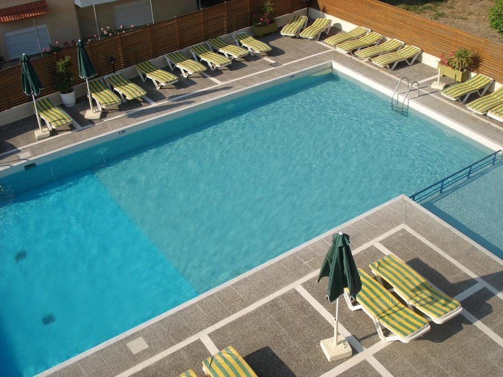 Maritime Hotel Apartments Petaloudes Eksteriør billede