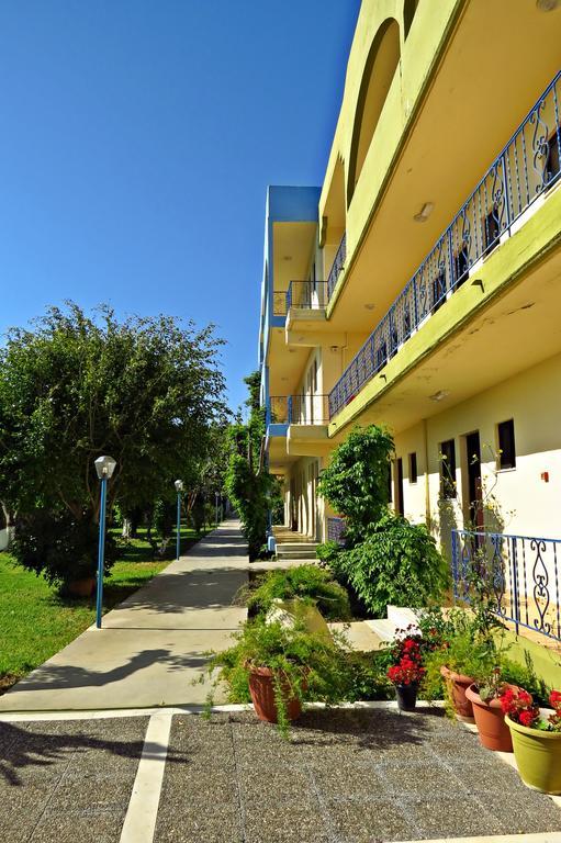 Maritime Hotel Apartments Petaloudes Eksteriør billede