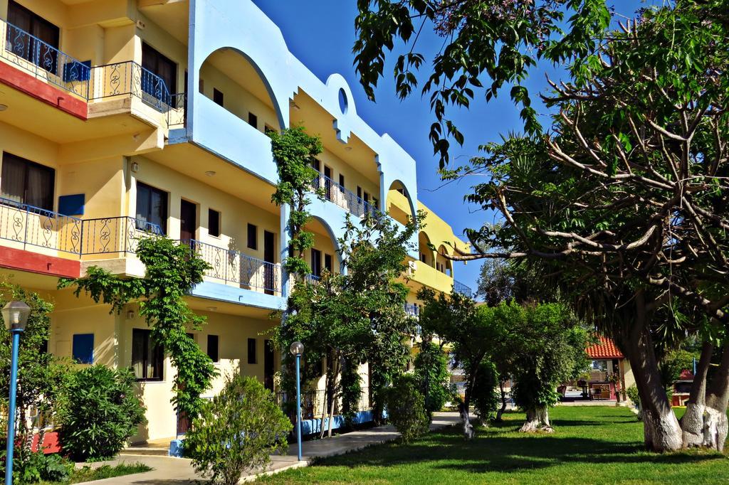 Maritime Hotel Apartments Petaloudes Eksteriør billede